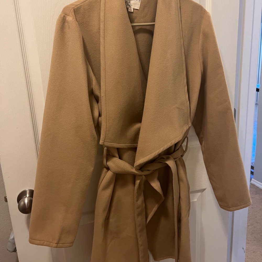 NWOT Vici trench coat